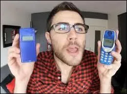 Dans quelle vido Cyprien a-t-il cherch exprs ses vieux tlphones portables ?