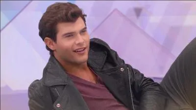 Quel est le look de Diego ?