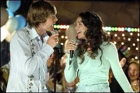 A quelle date Troy et Gabriella se rencontrent-ils ?