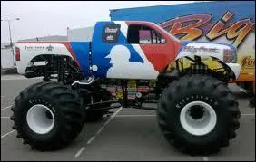 A part Monster Truck, comment peut-on appeler cette voiture  grosses roues ?