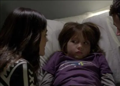 Comment s'appelle le  fils  d'Ezra ?