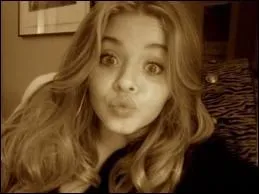 Comment s'appelle l'actrice d'Alison Dilaurentis ?