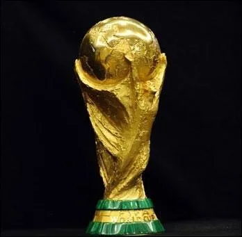 Quelle quipe fut championne du monde de foot en 2002 ?