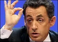 Nicolas Sarkozy est un ancien prsident, il a prcd Jacques Chirac et a succd Franois Hollande.
