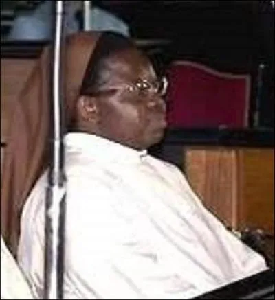 A vous de trouver cette personne qui n'a pas hsit  fournir l'essence ncessaire aux auteurs d'un massacre en 1994, ils ont incendi un local. Elle est galement coupable d'avoir livr 7000 personnes  leurs assassins. Qui est cette criminelle ?