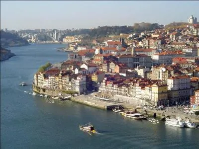 Quelle est cette ville du Portugal que l'on a envie de boire ?