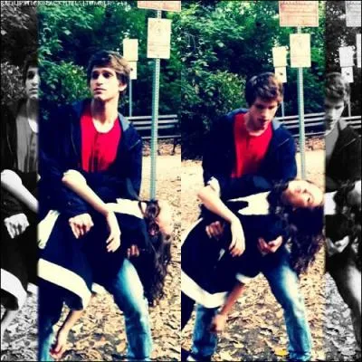 Au dernier pisode de la saison2, que fait Toby aprs que Spencer l'ait quitt ?