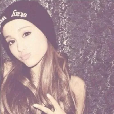 Avec qui chante-elle en duo le titre  The Way  ?