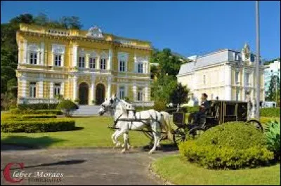 Quelle n'est pas la capitale du Brésil ?