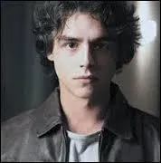 Qui tait cet homme qui jouait dans les pisodes 4 et 5 ?