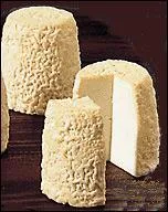 Sur le plateau de fromage, nous est propos ce petit fromage de chvre venant du Poitou :