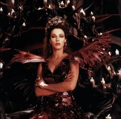 Quel mal ronge Fantasia dans le deuxime film ? Qui le contrle ?