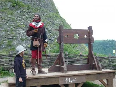 Le pilori, aboli en 1832, �tait :