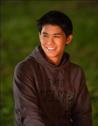 Booboo Stewart joue le rle de...