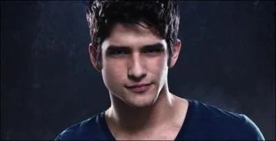 Tyler Posey celui de...