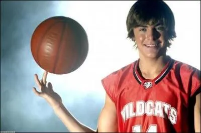Troy a les yeux ...