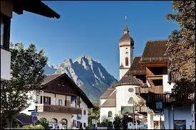 Je vous emmne dans la station de sports d'hiver de Garmisch-Partenkirchen. A votre avis, elle se situe ...