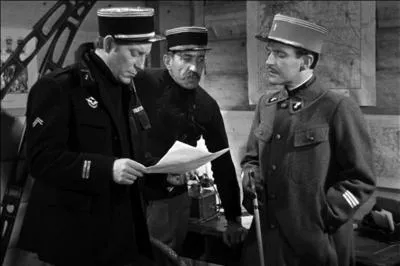 Il est classé 15e. C'est un film de guerre (1914 - 1918) sans bataille ni espion, presque sans violence. Il est de Jean Renoir, avec Jean Gabin, Marcel Dalio, Pierre Fresnay, Eric von Stroheim. Il date de 1937.
Quel est ce film ?