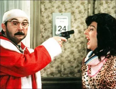 Il est classé 21e. C'est un film de Jean-Marie Poiré, avec Anémone, Thierry Lhermitte, Marie-Anne Chazel, Gérard Jugnot. Le titre de ce film accuse un gentil personnage (suivant la tradition) d'être un sale type. Il se déroule au sein d'une association caritative.
Quel est ce film ?