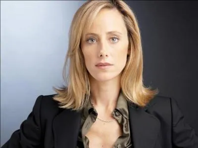 Avec qui la fille du ministre de la dfense a-t-elle eu une relation ?