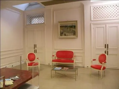 Curieux ministre que celui dit  dlgu aux anciens combattants . Dans quel btiment se situe-t-il ?