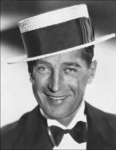 Maurice Chevalier, chanteur et acteur.  Prosper ,  Ma pomme  ...