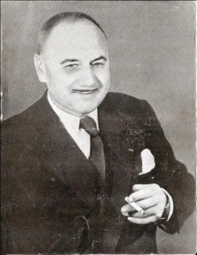 Jean Nohain, crivain, parolier et homme de tlvision.  Couchs dans le foin ,  Quand un vicomte  ...