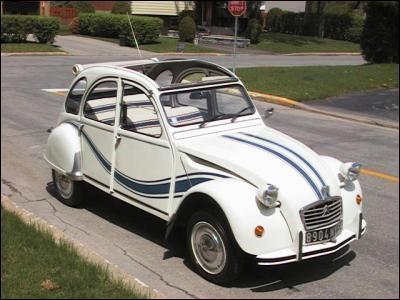 C'est une 2CV :