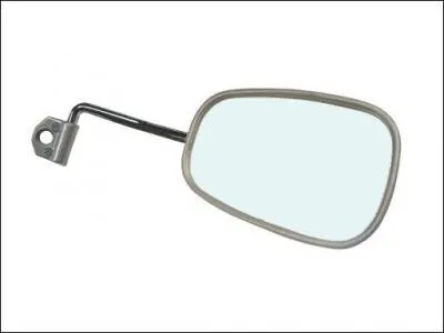 A la base, combien de rtroviseurs extrieurs avait la 2CV ?