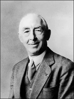 Qui a invent la 2CV ?