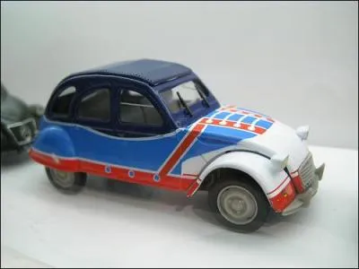 C'est une 2CV :