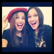 Qui sont les deux meilleures amies de Violetta ?