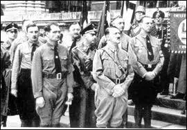 Quelle tait la premire tape du gnocide aprs la confrence de Wannsee ?