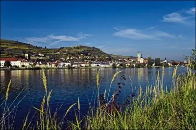 Est-ce que le Danube passe  Budapest ?