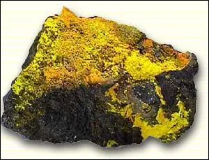 Quel est le symbole chimique de l'uranium ?