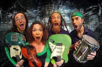 En 2008, un groupe chuchotait ''À l'Oreille de ta femme'' . Devinerez-vous son nom si je vous dis qu'il porte celui d'une carte maîtresse à la belote quand elle n'est pas à l'atout ?