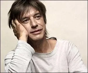  Je rvais d'un autre monde o la terre serait ronde, o la lune serait blonde et la vie serait fconde . De quelle chanson de Jean-Louis Aubert sont tires ces paroles ?