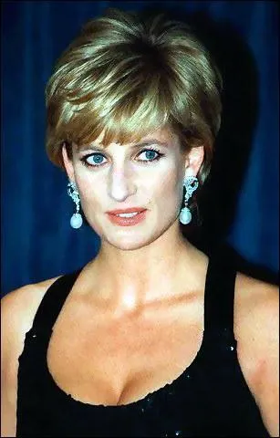 Qui est cette jolie femme ?