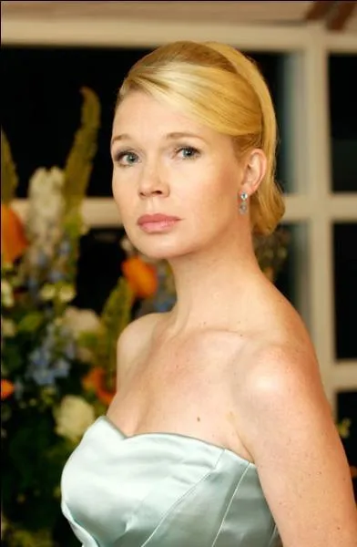 Qui est cette jolie femme ?