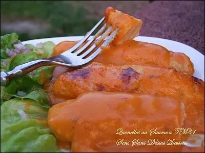 J'ai prpar des quenelles pour lesquelles la sauce tait facile  raliser, j'ai rajout un peu de tomate  ma sauce blanche :