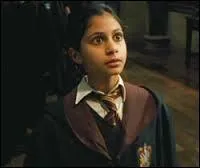 Avec qui va-t-elle au bal ?