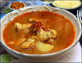 Vous allez pouvoir choisir entre un poisson et une viande. Le plat de poisson est cuit dans une brunoise de lgumes, il est compos de merlu , baudroie, merlan, loup et maquereau ou poissons de roches et servi avec une sauce aoli, quel est ce plat ?