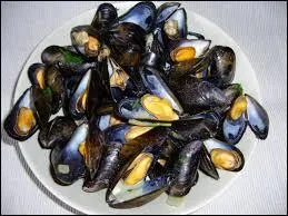 Ceux qui veulent manger  lger  pourront choisir des Moules marinires composes de :