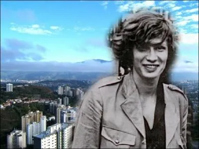 Ce passionn de sport, d'histoire et de littrature a pass toute son enfance  l'tranger...