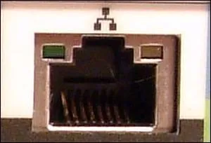 Un port RJ45 sert  connecter un :