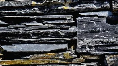 La dernire mine d'ardoise de France vient de fermer pour cause de tarissement. Elle est situe en Eure et Loire  Trlaz.