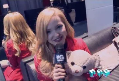 Comment s'appelle son ours offert par sa soeur ?