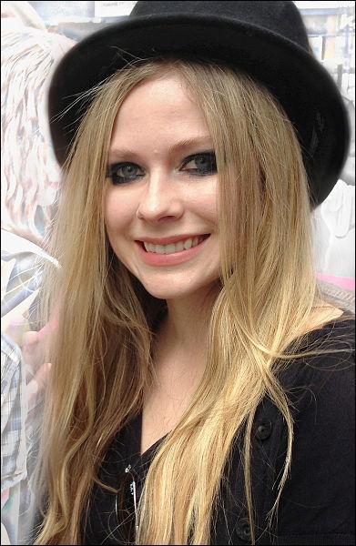 Avril Lavigne, chanteuse canadienne !