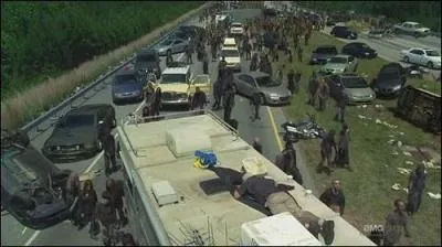 Que voit Rick sur l'autoroute ?