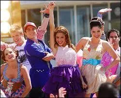 Comment s'appelle ce morceau que Violetta a chant ?